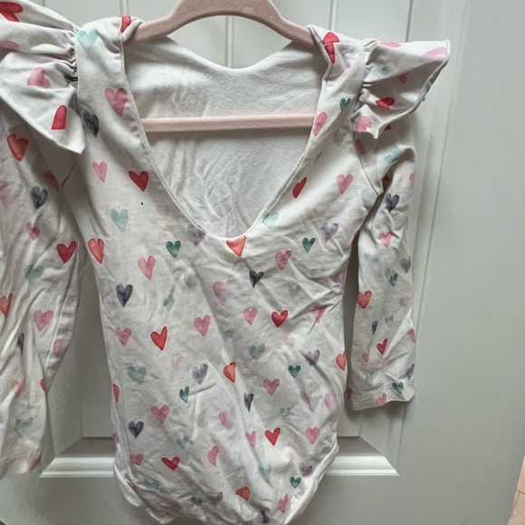 Flutter Sleeve Bodysuit with hearts - Picture 2 of 3